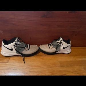 Kyrie mens fly trap lll JBY white black cool grey